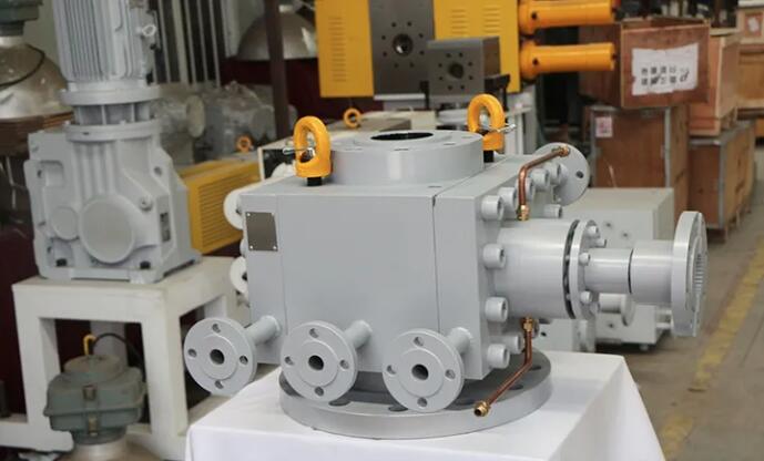 Reactor Booster Melt Pump