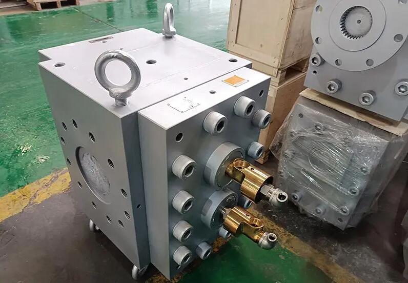 polymer melt pump