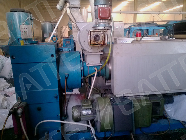 melt pump in extruder