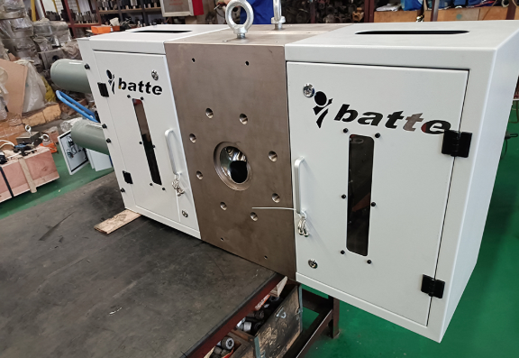 dual plate hydraulic screen changer