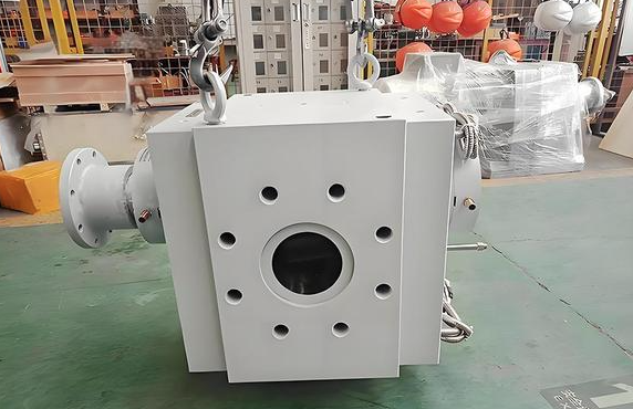 melt pump for extrusion