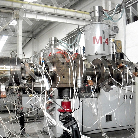 polymer melt pump