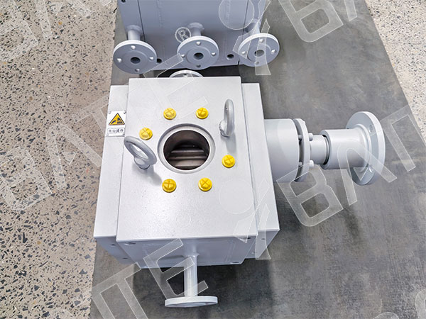 pipeline booster melt pump