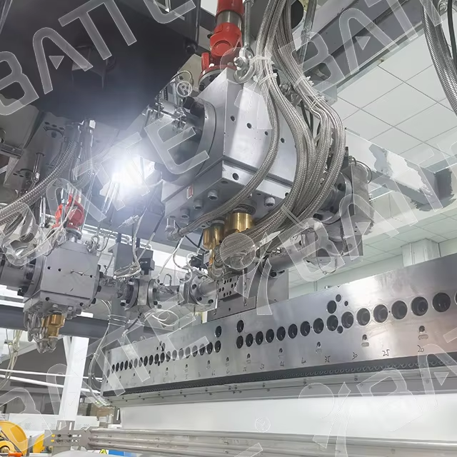 Plastic sheet extrusion melt pump