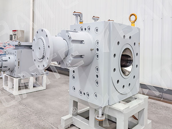 polymer melt pump