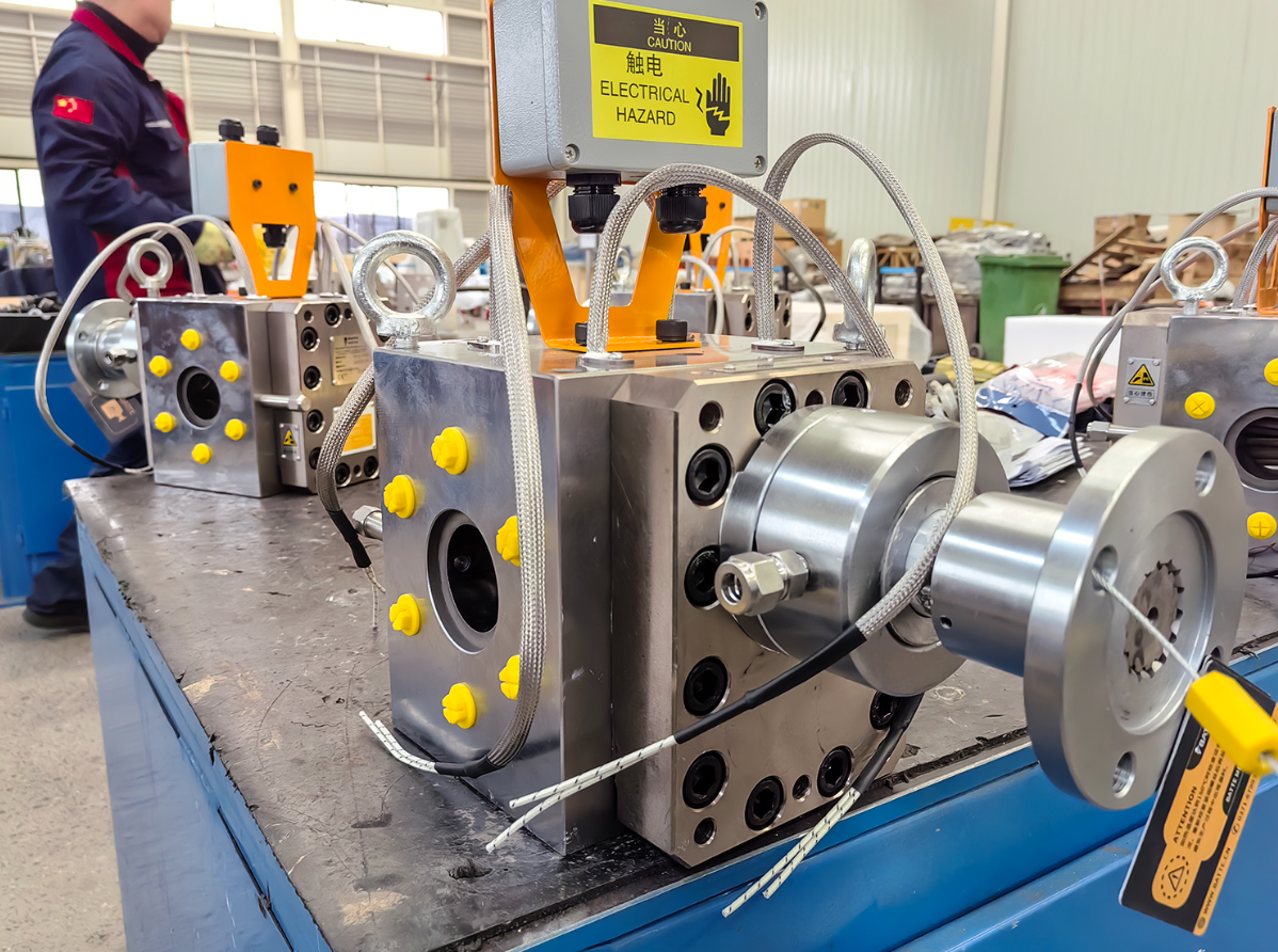 cast film extrusion melt pump