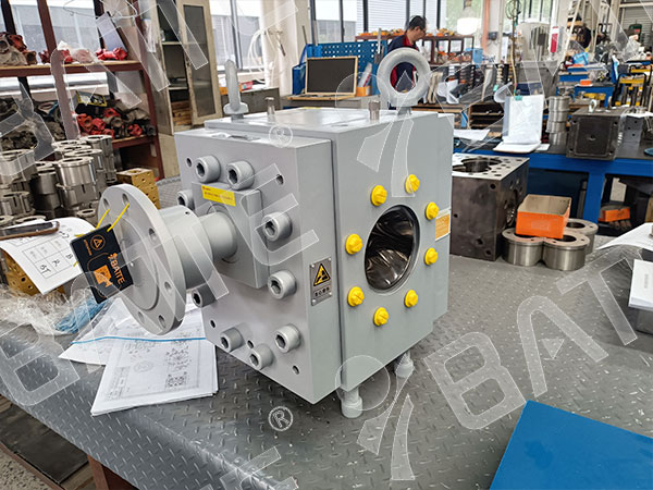 melt pump in extruder