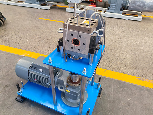 polymer melt pump