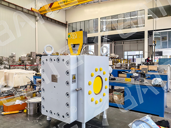polymer melt pump